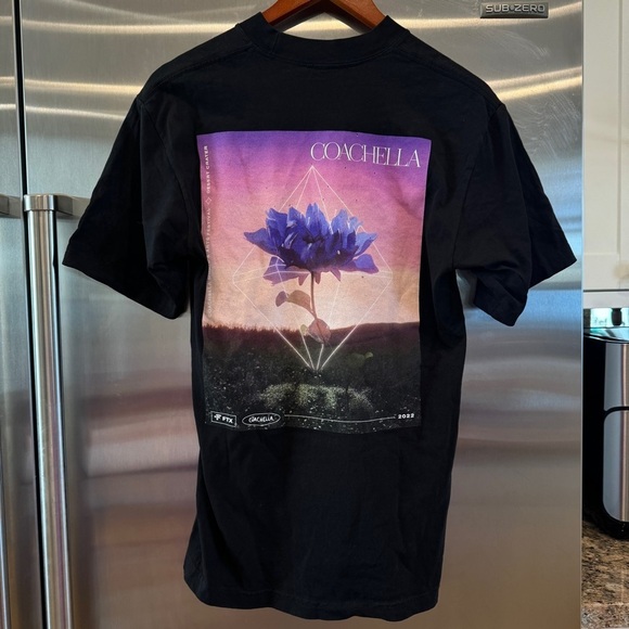 EUC Coachella 2022 x FTX NFT exclusive festival t shirt size unisex small